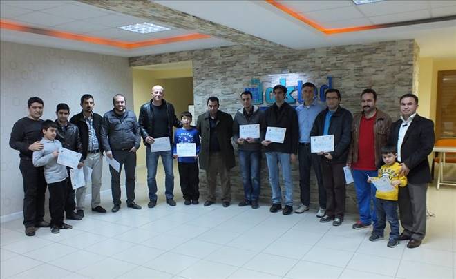 AKTED ileri Excel kursu katılımcılarının sertifikalarını verdi