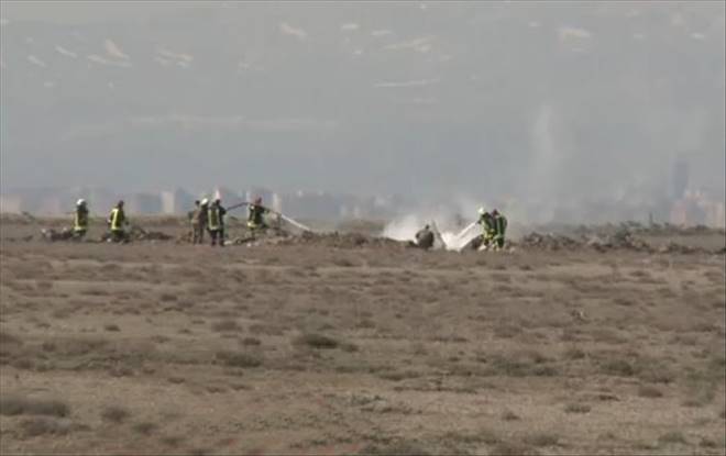 Konya`da askeri uçak düştü: 2 pilot şehit
