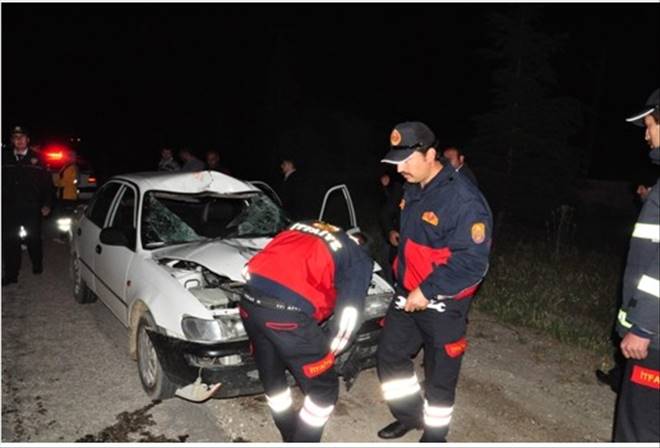 Ortaköy`de feci kaza; 1 kişi öldü 3 kişi yaralandı
