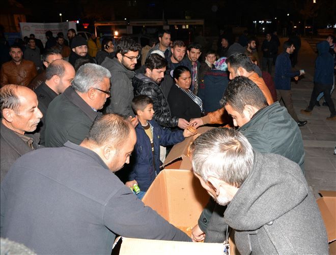 Aksaray Belediyesi 7.500 Adet Kandil Simidi Dağıttı