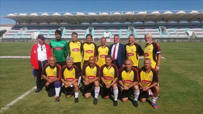Türkiye Masterler Futbol Şampiyonası Aksaray´da başladı