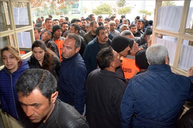 Aksaray Belediyesi,863 Çalışanın İşçi Statüsüne Alınması İçin Sınav Yaptı