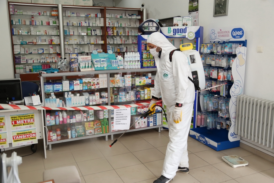 Aksaray'da Şehrin Dört Bir Yanı Dezenfekte Ediliyor