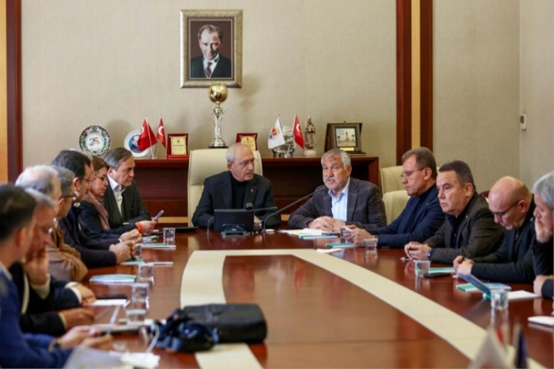 Kılıçdaroğlu, Büyükşehirli başkanlarla Hatay