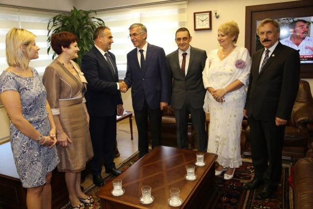 Polonya Kujawsko-Pomorksie Bölgesi Meclis Başkanı Vali Ataklı`yı ziyaret etti